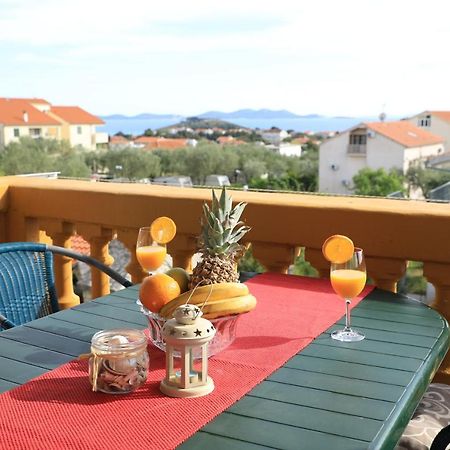 Apartmani Sarlija Pakoštane Buitenkant foto