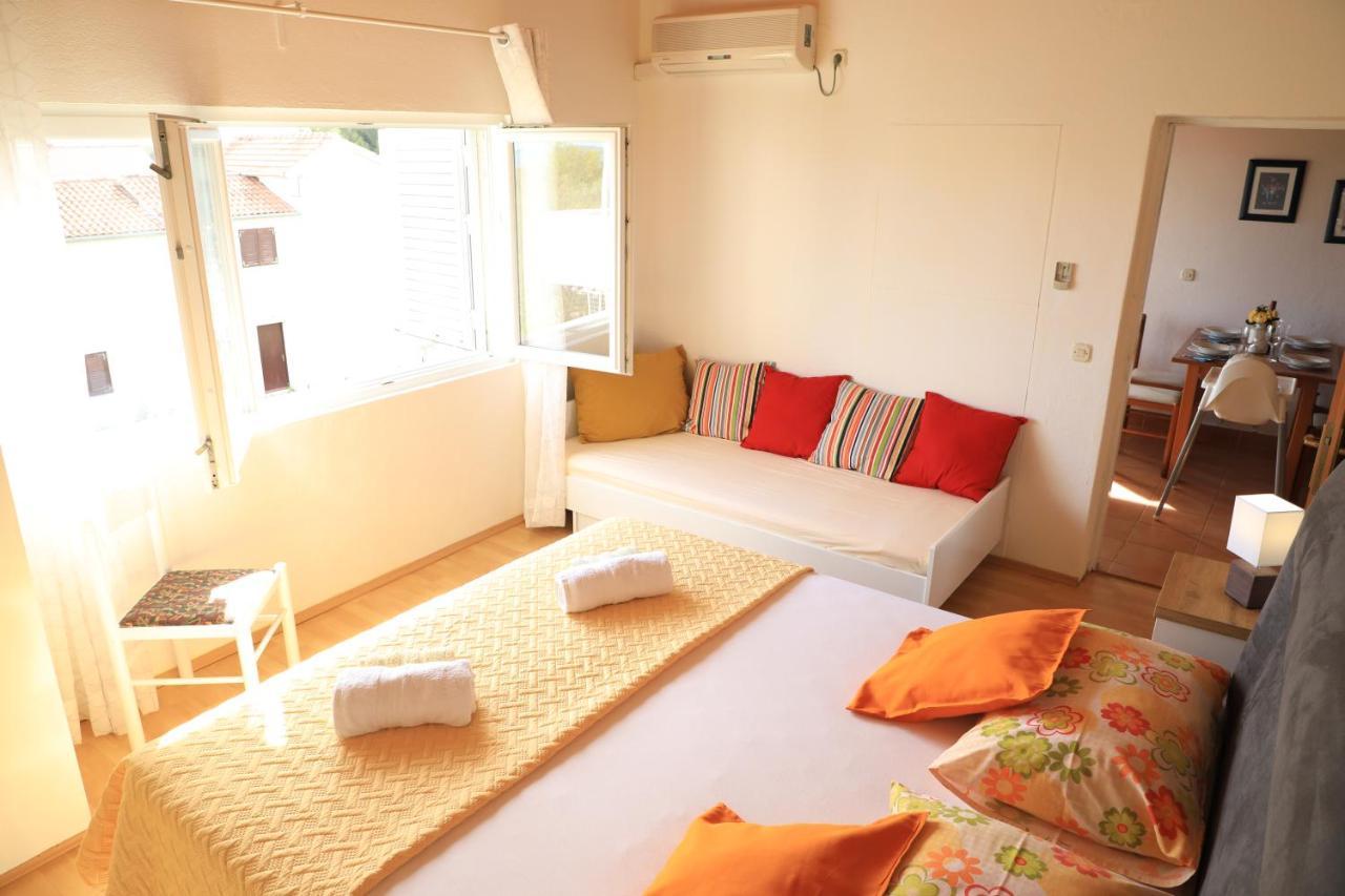 Apartmani Sarlija Pakoštane Buitenkant foto