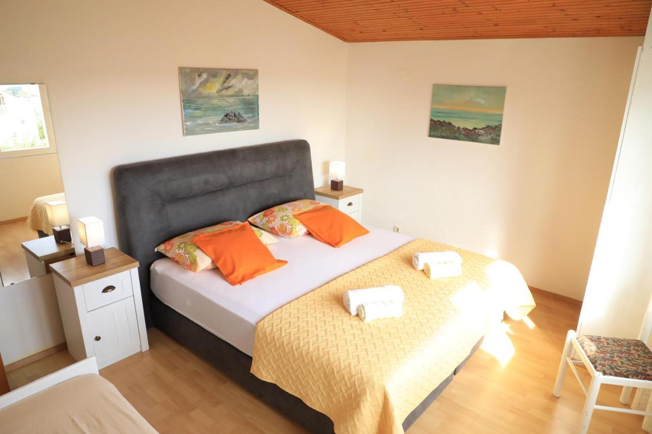 Apartmani Sarlija Pakoštane Buitenkant foto