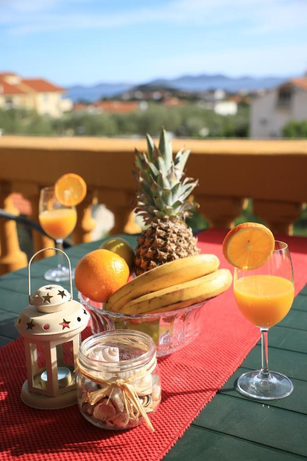 Apartmani Sarlija Pakoštane Buitenkant foto