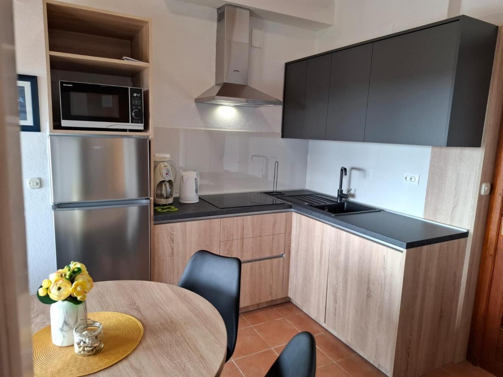 Apartmani Sarlija Pakoštane Buitenkant foto